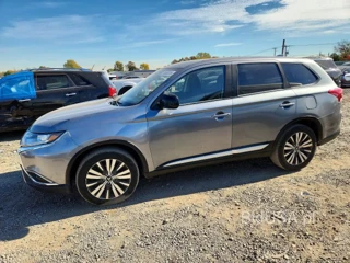 MITSUBISHI OUTLANDER ES