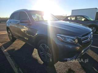 MERCEDES-BENZ GLC 300 4MATIC