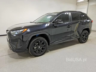 TOYOTA RAV4 SE