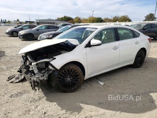 TOYOTA AVALON TOURING