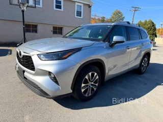 TOYOTA HIGHLANDER XLE