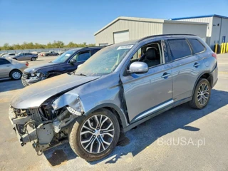 MITSUBISHI OUTLANDER SE