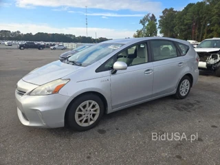 TOYOTA PRIUS V TWO