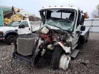 FREIGHTLINER M2 106 MEDIUM DUTY