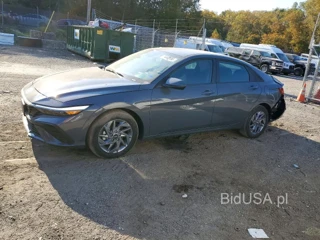 HYUNDAI ELANTRA HYBRID BLUE