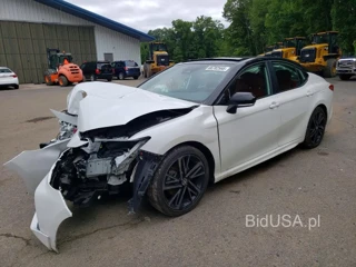TOYOTA CAMRY XSE