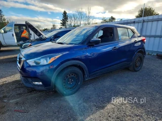 NISSAN KICKS S