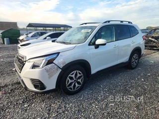 SUBARU FORESTER PREMIUM