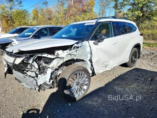 TOYOTA HIGHLANDER HYBRID PLATINUM
