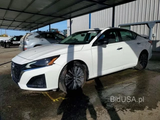 NISSAN ALTIMA SV