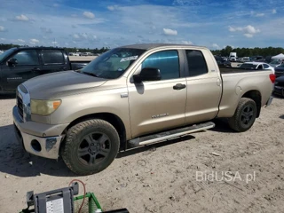 TOYOTA TUNDRA SR5