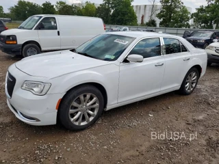 CHRYSLER 300 TOURING