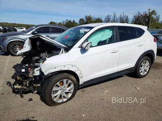 HYUNDAI TUCSON SE