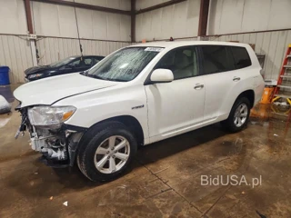 TOYOTA HIGHLANDER HYBRID