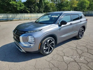 MITSUBISHI OUTLANDER SE