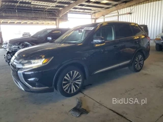 MITSUBISHI OUTLANDER SE