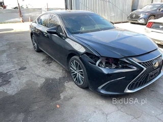 LEXUS ES 300H BASE