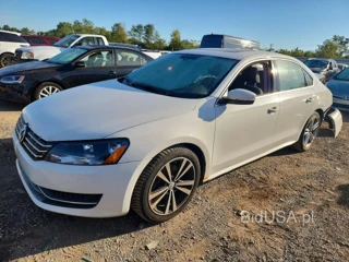 VOLKSWAGEN PASSAT SE