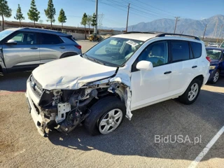 TOYOTA RAV4 BASE