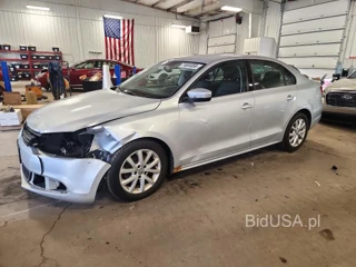 VOLKSWAGEN JETTA SE