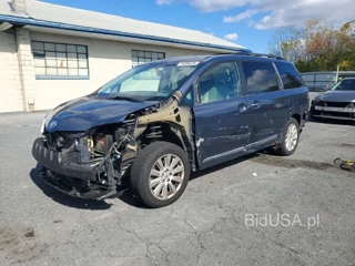 TOYOTA SIENNA LIMITED 7-PASSENGER