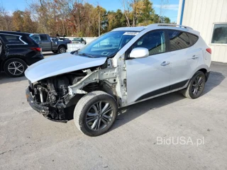 HYUNDAI TUCSON SE