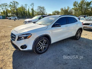 MERCEDES-BENZ GLA 250 4MATIC