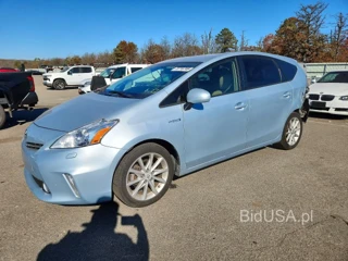 TOYOTA PRIUS V FIVE