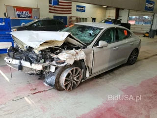 GENESIS G70 2.5T STANDARD