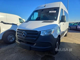 MERCEDES-BENZ SPRINTER 2500