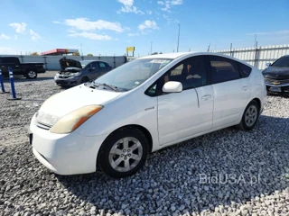 TOYOTA PRIUS BASE