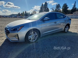 HYUNDAI ELANTRA SEL