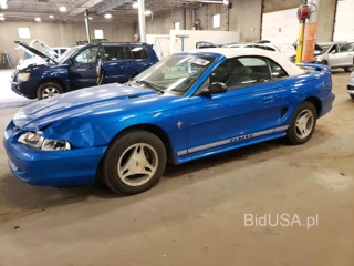 FORD MUSTANG