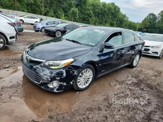 TOYOTA AVALON HYBRID LIMITED