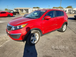 KIA SPORTAGE LX