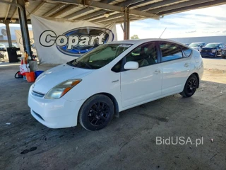 TOYOTA PRIUS TOURING