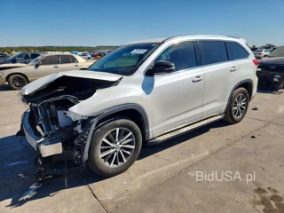 TOYOTA HIGHLANDER XLE