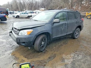 TOYOTA RAV4 BASE