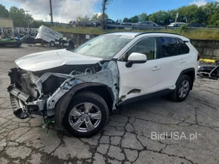 TOYOTA RAV4 HYBRID XLE
