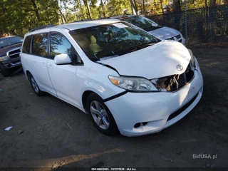 TOYOTA TOYOTA SIENNA LE 8 PASSENGER