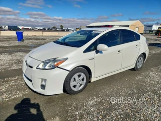TOYOTA PRIUS THREE