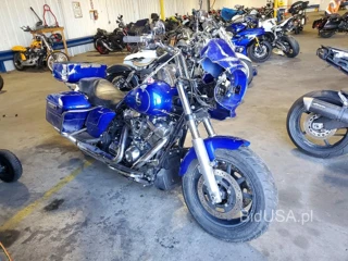 HARLEY-DAVIDSON FLHR ROAD KING