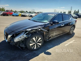 NISSAN ALTIMA SV