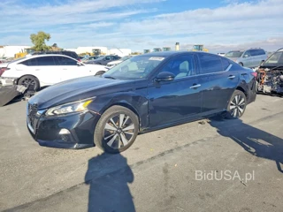NISSAN ALTIMA SV