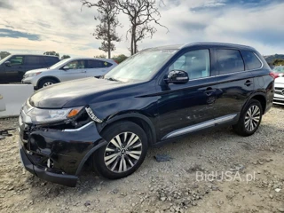 MITSUBISHI OUTLANDER SE