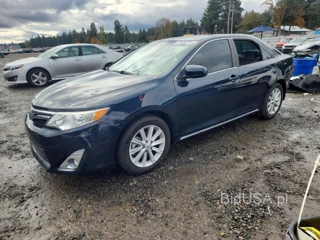 TOYOTA CAMRY XLE V6