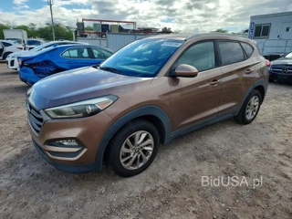 HYUNDAI TUCSON SE