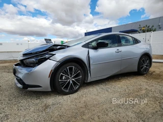TOYOTA PRIUS XLE