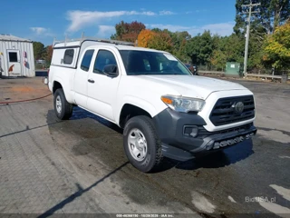 TOYOTA TOYOTA TACOMA SR