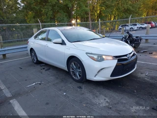 TOYOTA TOYOTA CAMRY HYBRID SE